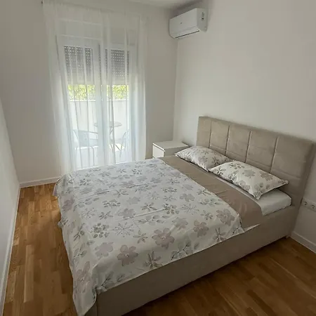 Harmonija Oaza Apartment *